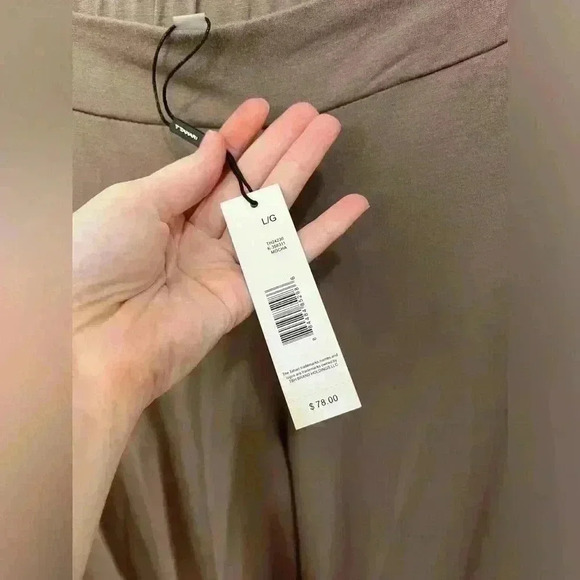 NWT Tahari flowy brown lightweight pants - Picture 2 of 6